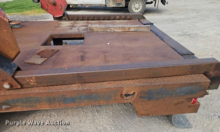 image for item EB8177 DewEze hydraulic bale bed