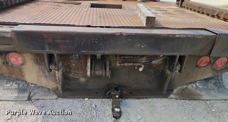 image for item EB8177 DewEze hydraulic bale bed