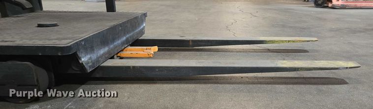 image for item EC1100 2016 Crown SP3520-30 order picker