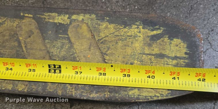 image for item EC1100 2016 Crown SP3520-30 order picker