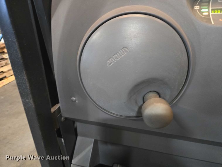 image for item EC1100 2016 Crown SP3520-30 order picker