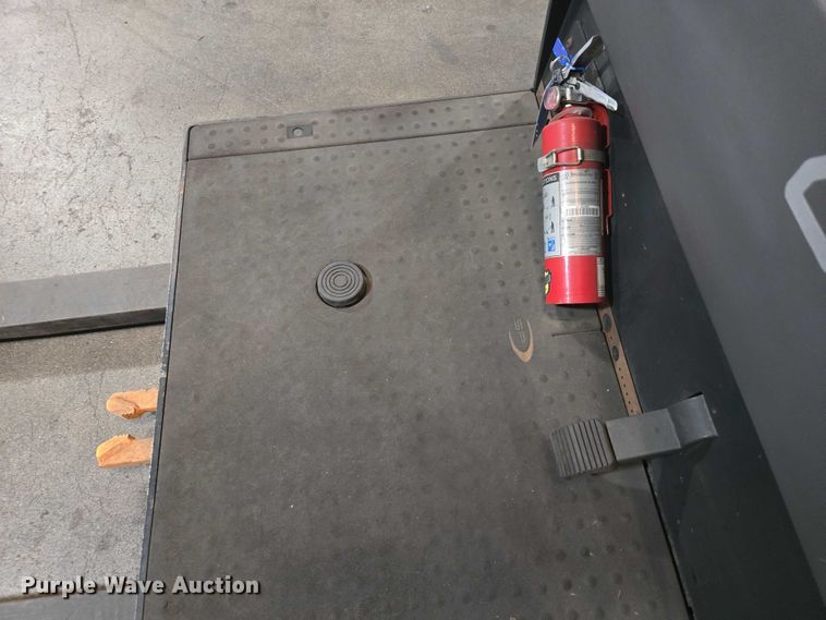 image for item EC1100 2016 Crown SP3520-30 order picker