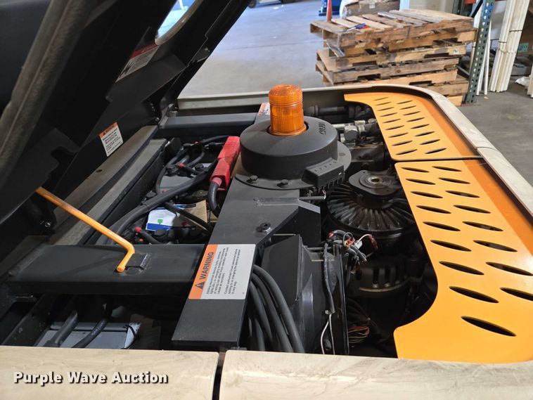 image for item EC1100 2016 Crown SP3520-30 order picker