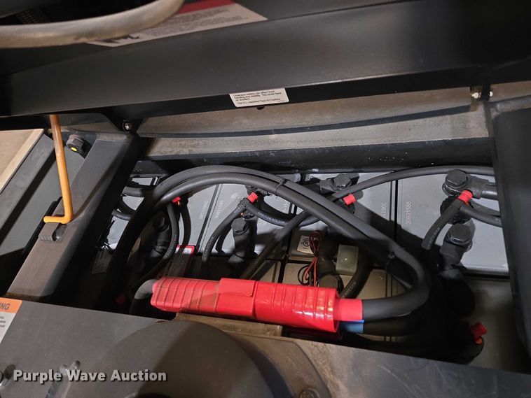 image for item EC1100 2016 Crown SP3520-30 order picker