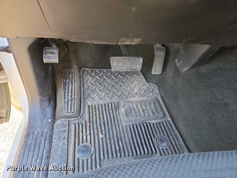 image for item EC3449 2015 Chevrolet Silverado 1500 Crew Cab pickup truck