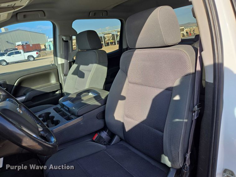 image for item EC3449 2015 Chevrolet Silverado 1500 Crew Cab pickup truck