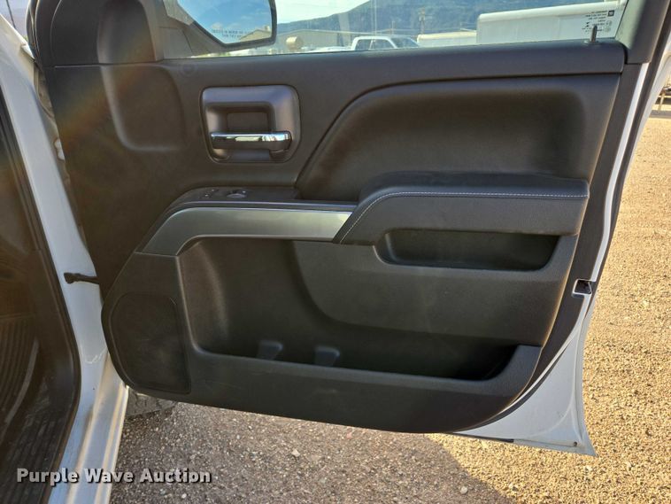 image for item EC3449 2015 Chevrolet Silverado 1500 Crew Cab pickup truck