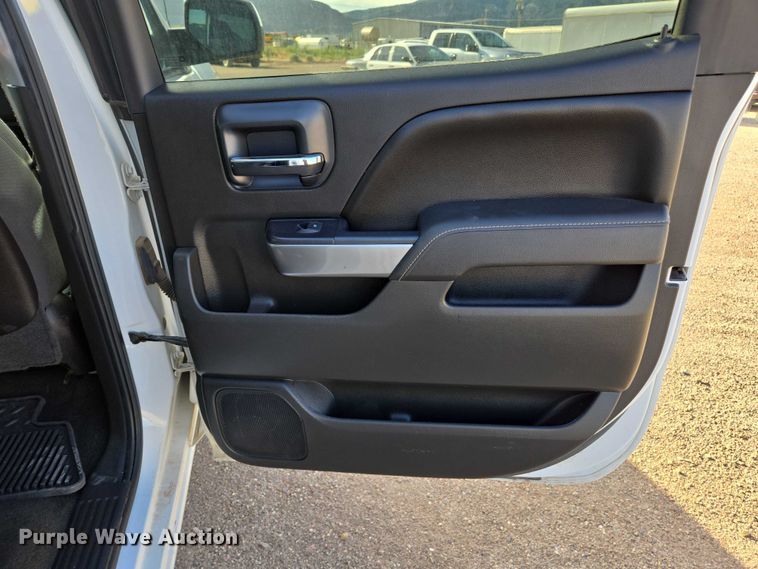 image for item EC3449 2015 Chevrolet Silverado 1500 Crew Cab pickup truck