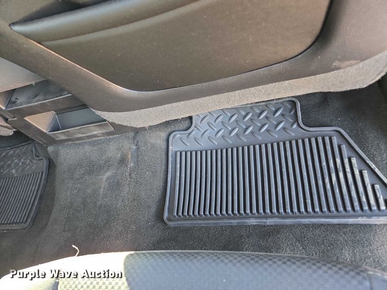 image for item EC3449 2015 Chevrolet Silverado 1500 Crew Cab pickup truck