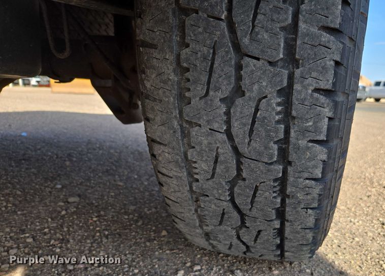 image for item EC3449 2015 Chevrolet Silverado 1500 Crew Cab pickup truck