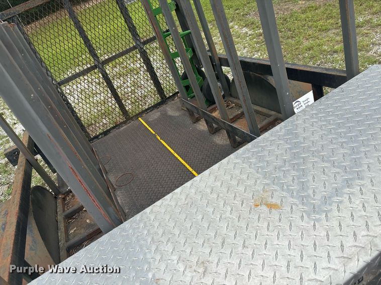 image for item EC3716 Trailer World utility trailer