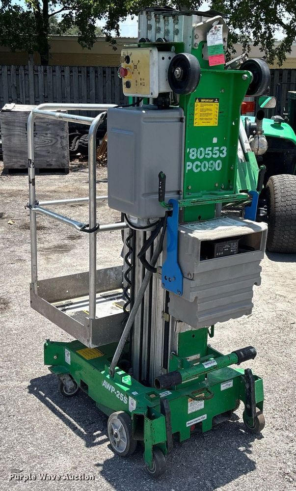 image for item EC3764 2016 Genie AWP-25S vertical lift