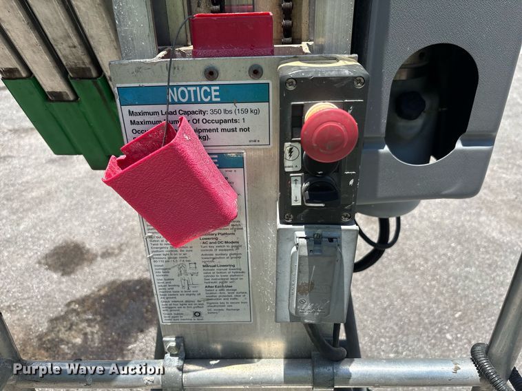 image for item EC3764 2016 Genie AWP-25S vertical lift