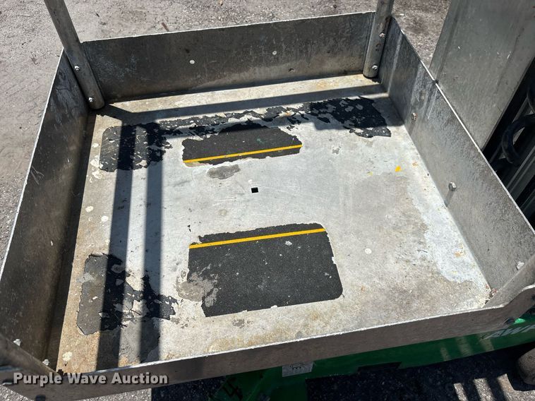 image for item EC3764 2016 Genie AWP-25S vertical lift