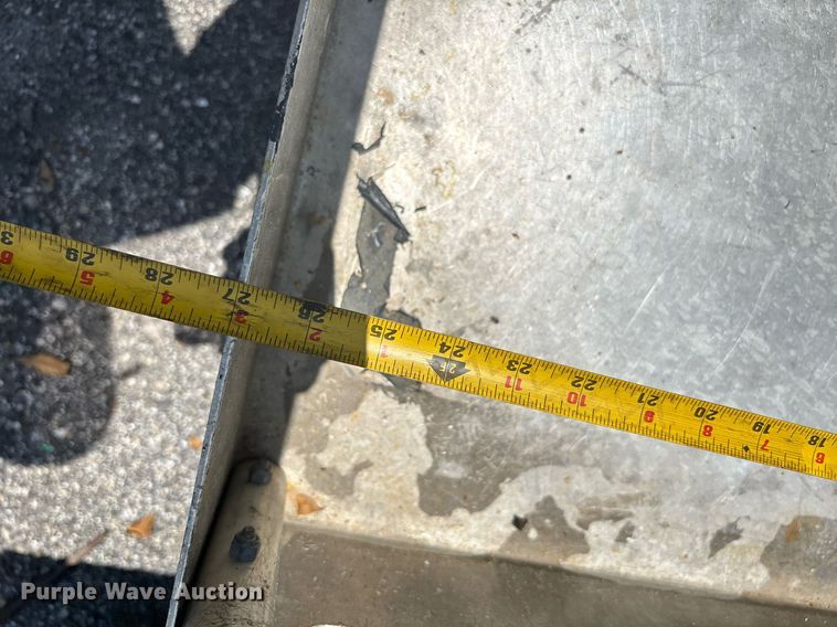 image for item EC3765 2016 Genie AWP-25S vertical lift