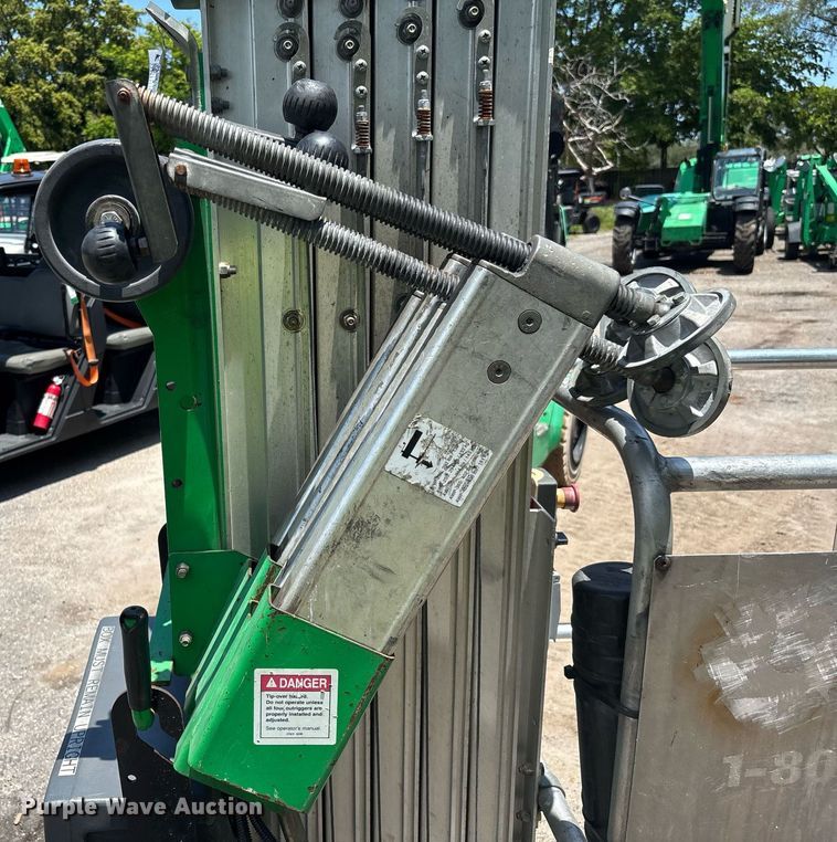 image for item EC3765 2016 Genie AWP-25S vertical lift