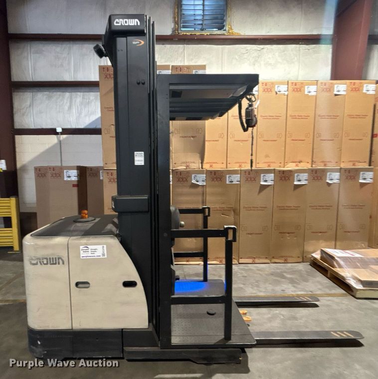 image for item EC3766 2016 Crown SP3520-30 order picker