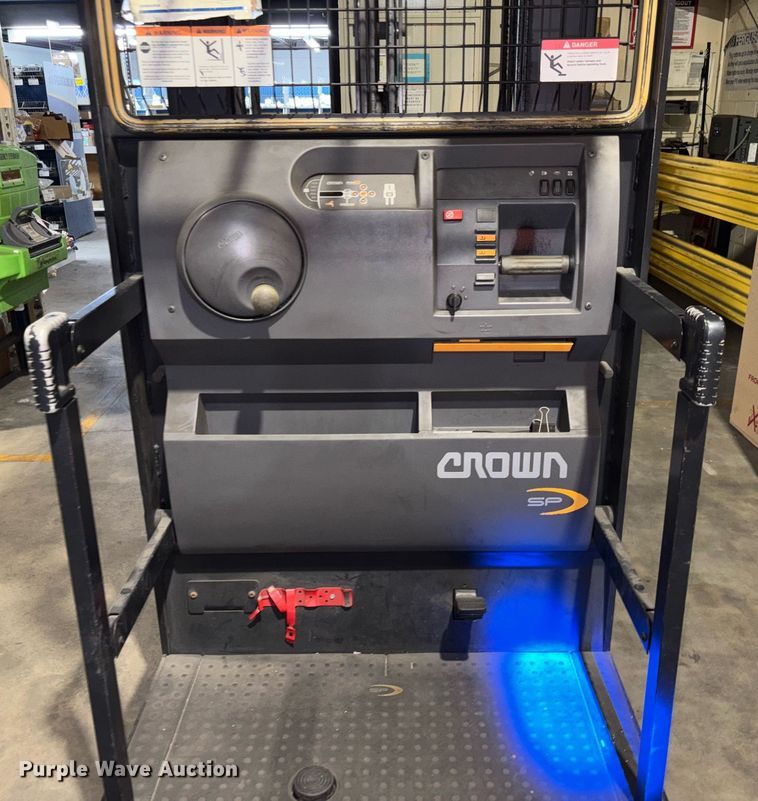 image for item EC3766 2016 Crown SP3520-30 order picker