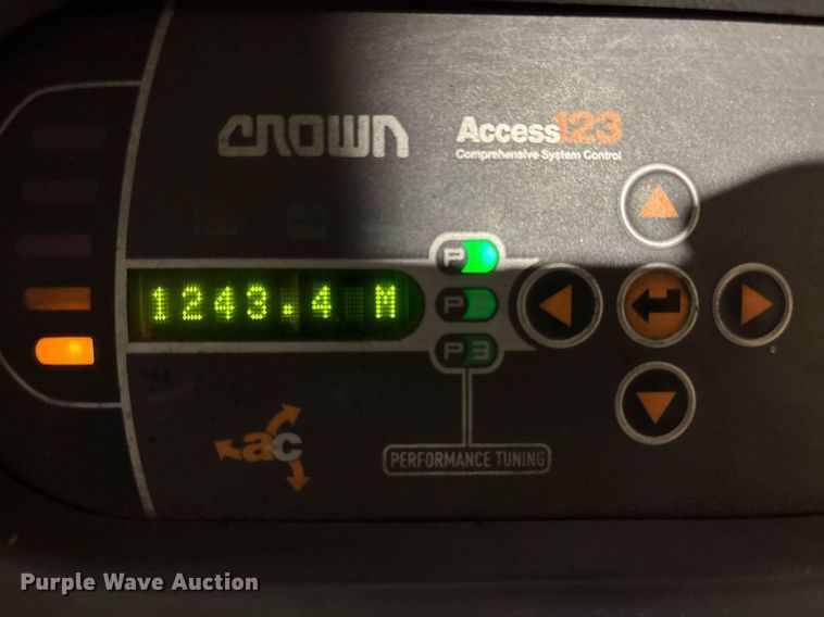 image for item EC3766 2016 Crown SP3520-30 order picker