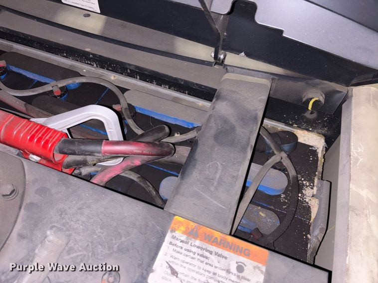 image for item EC3766 2016 Crown SP3520-30 order picker