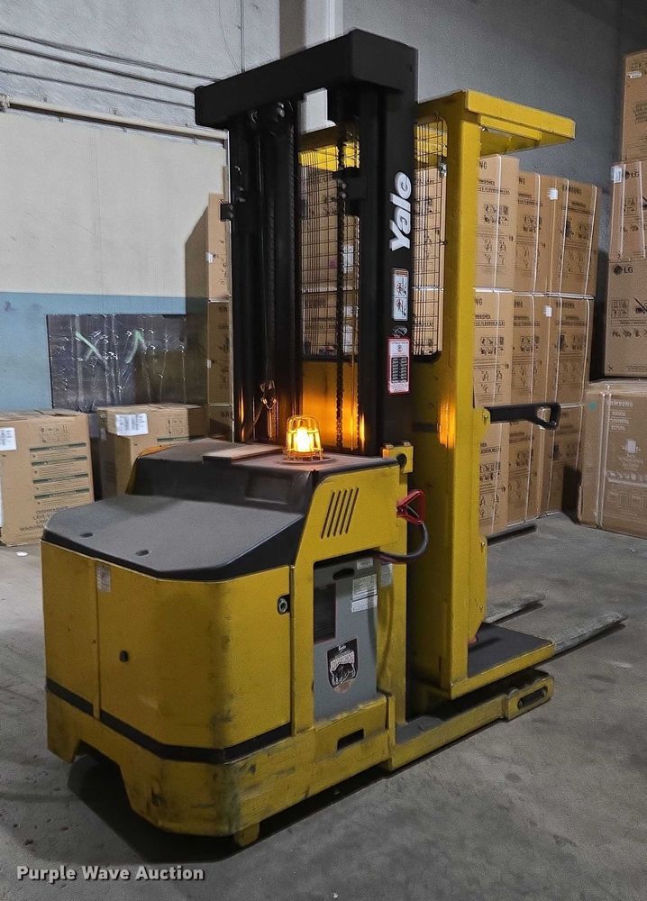 image for item EC4278 2016 Yale OS030EF order picker