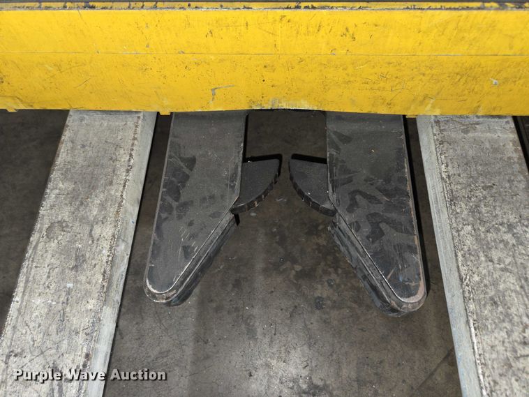 image for item EC4278 2016 Yale OS030EF order picker