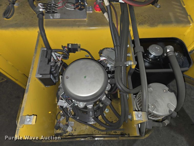 image for item EC4278 2016 Yale OS030EF order picker