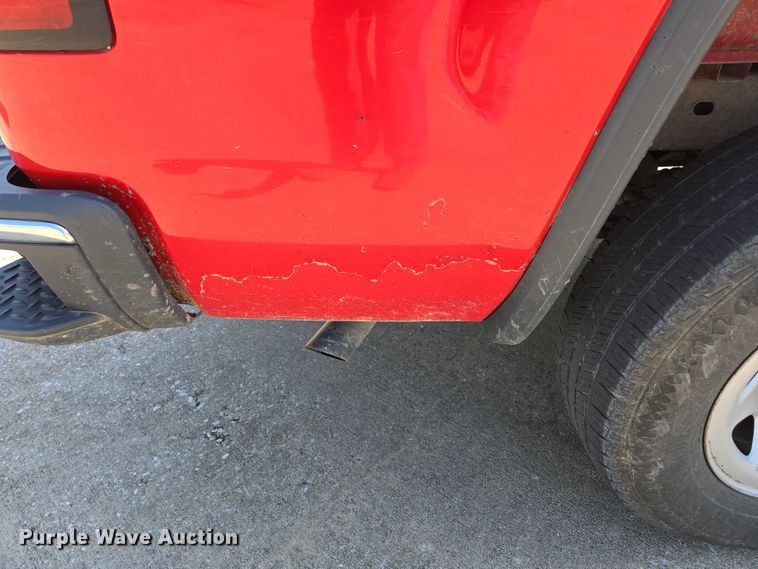 image for item ED2165 2014 GMC Sierra 1500 pickup truck