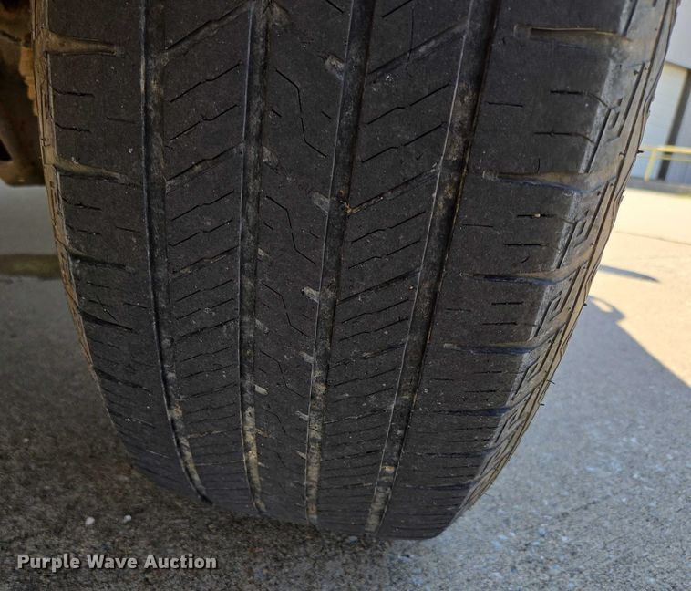 image for item ED2165 2014 GMC Sierra 1500 pickup truck