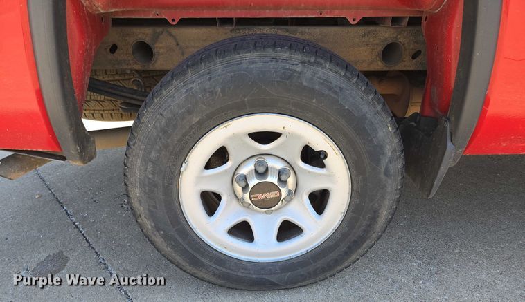 image for item ED2166 2014 GMC Sierra 1500 pickup truck