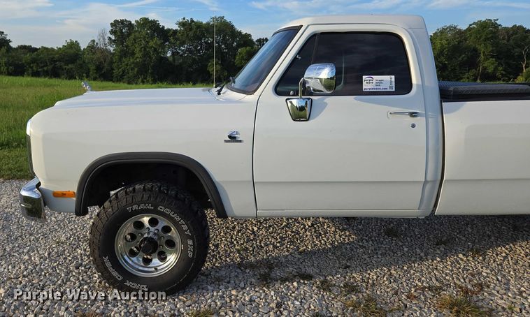 image for item ED2167 1991 Dodge Ram 250 pickup truck