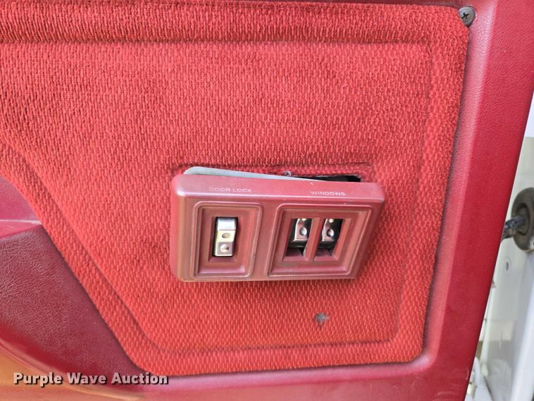 image for item ED2167 1991 Dodge Ram 250 pickup truck