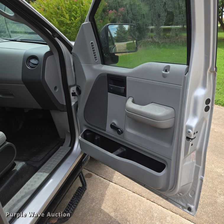 image for item ED2168 2008 Ford F150 pickup truck