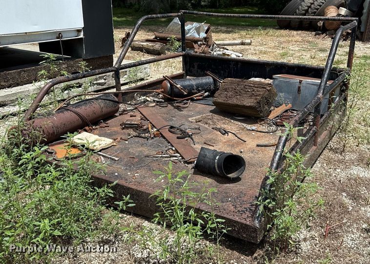 image for item ED4356 (2) flatbeds