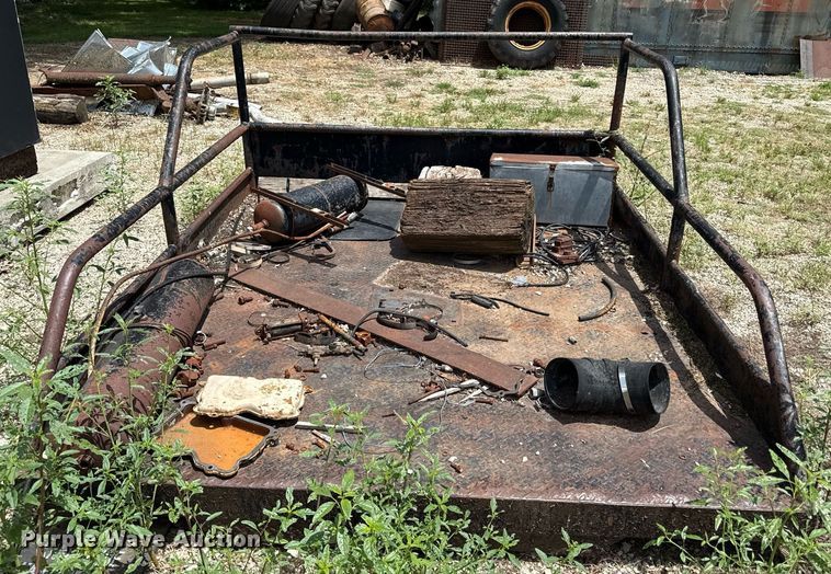 image for item ED4356 (2) flatbeds