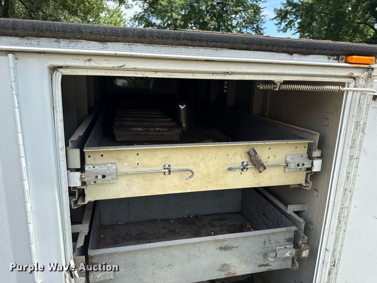 image for item ED4366 Knaphiede utility bed