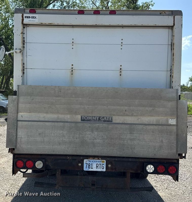 image for item ED4380 2005 Chevrolet Express 3500 box truck