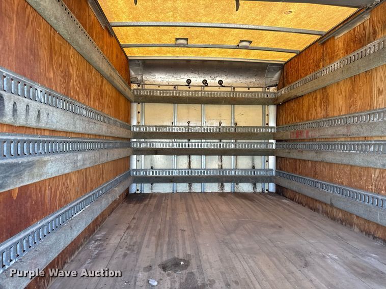 image for item ED4380 2005 Chevrolet Express 3500 box truck