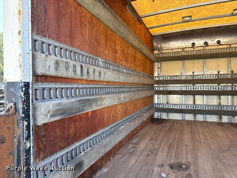 image for item ED4380 2005 Chevrolet Express 3500 box truck