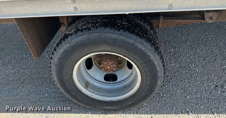 image for item ED4380 2005 Chevrolet Express 3500 box truck