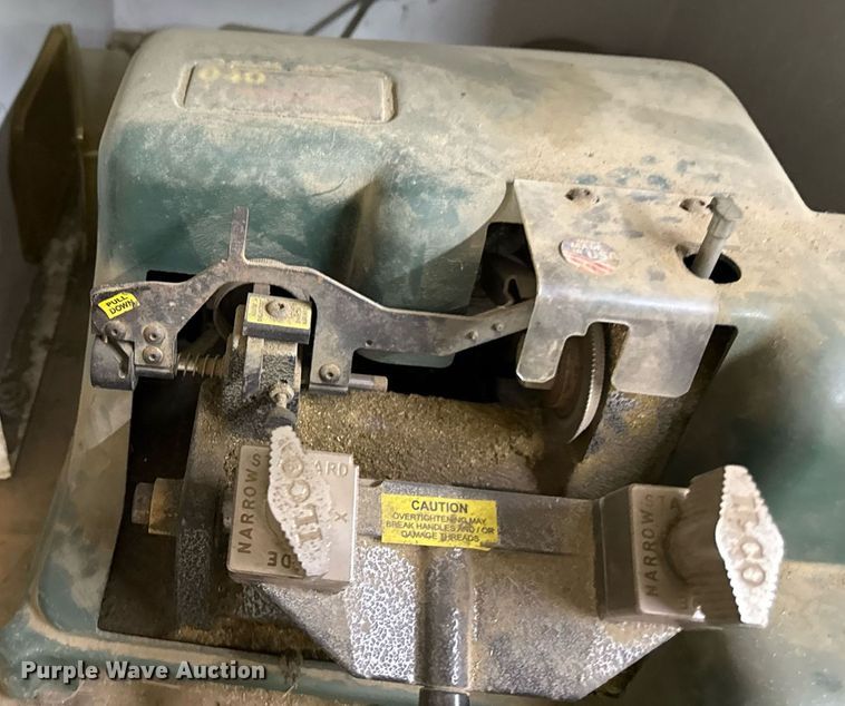 image for item ED4392 Key cutting machine 