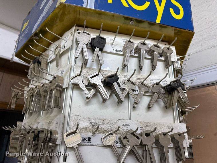 image for item ED4392 Key cutting machine 