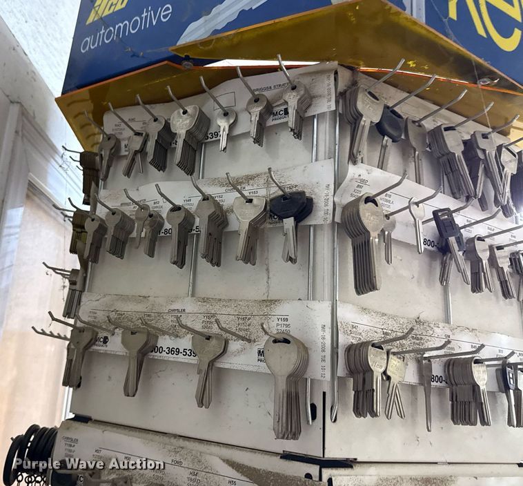 image for item ED4392 Key cutting machine 