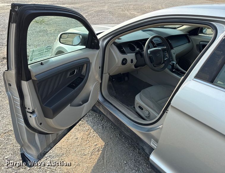 image for item ED4446 2012 Ford Taurus 