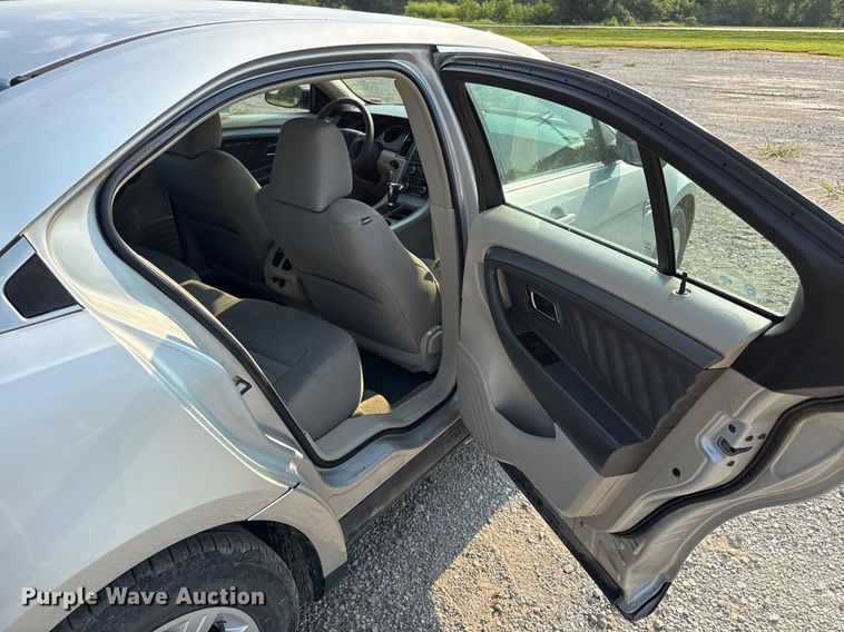 image for item ED4446 2012 Ford Taurus 