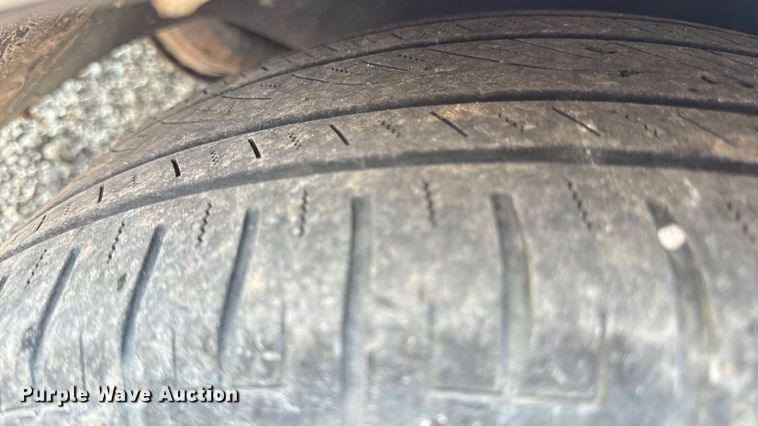 image for item ED4446 2012 Ford Taurus 