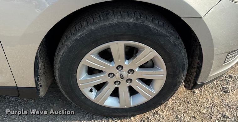 image for item ED4446 2012 Ford Taurus 