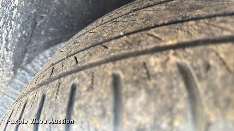 image for item ED4446 2012 Ford Taurus 