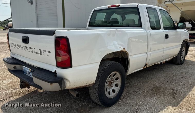 image for item ED4448 2007 Chevrolet Silverado 1500 Ext. Cab pickup truck