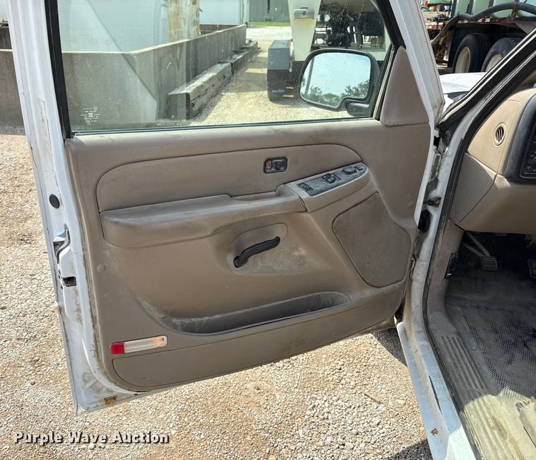 image for item ED4448 2007 Chevrolet Silverado 1500 Ext. Cab pickup truck